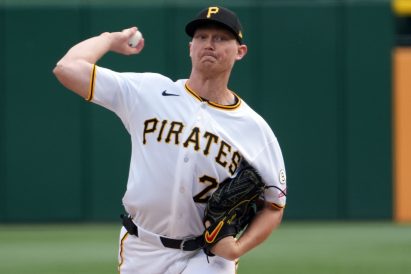 article image - Rays Pirates Baseball